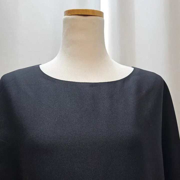[BUNJANG] Black Flare Long Sleeve T-Shirt (M) / 블랙 플레어 롱슬리브 티셔츠 M