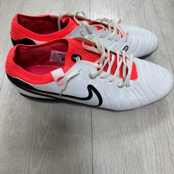 [SOLD OUT] 나이키 티엠포 레전드10 엘리트 fg 280 축구화 280