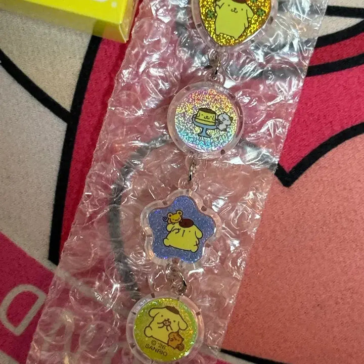 [SOLD OUT] (정품) 산리오 헤이세이 시리즈 랜덤 스트랩(폼폼푸린)