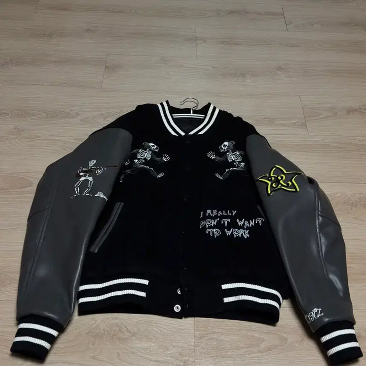 [BUNJANG] M-XTONZ Wool Skull Varsity Jacket / M-XTONZ 엑스톤즈 울 해골 바시티