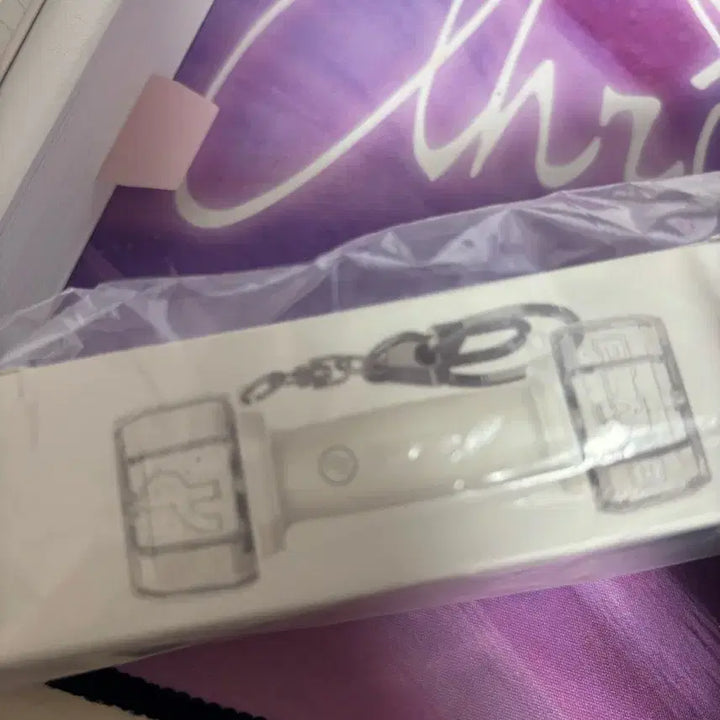 [SOLD OUT] 미개봉 플레이브 응원봉 키링, 아뵹 키링