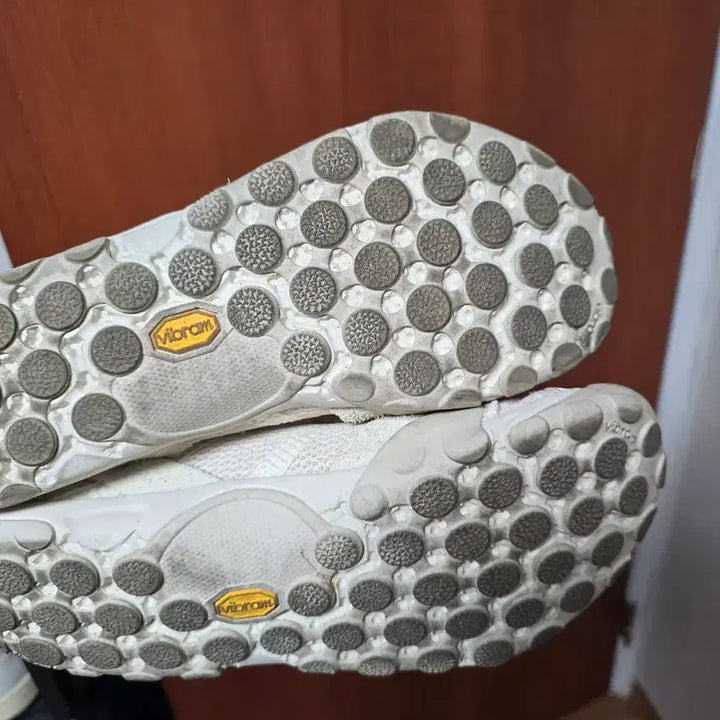 [BUNJANG] New Balance Minimus MT10O Sneakers / 뉴발란스 미니머스 MT10O 275 중고 풀박
