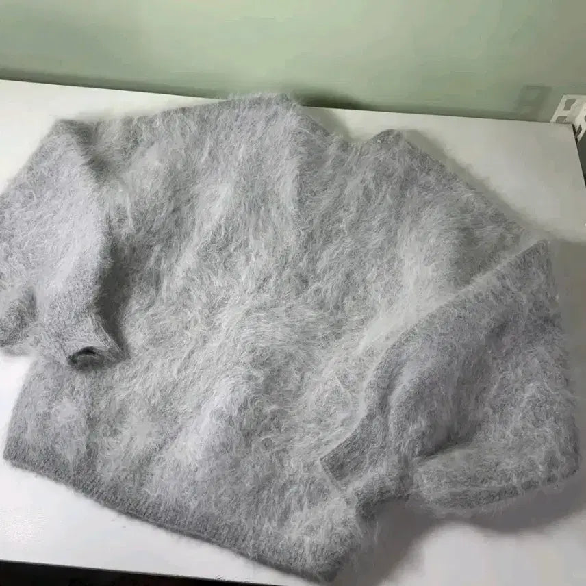 [BUNJANG] More Than Yesterday Mohair V-Neck Cardigan / 모어댄예스터데이 모헤어 브이넥 가디건