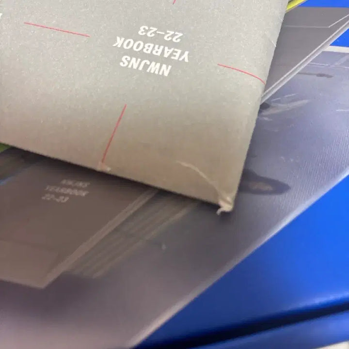 [BUNJANG] NewJeans Yearbook Album / 뉴진스 이어북