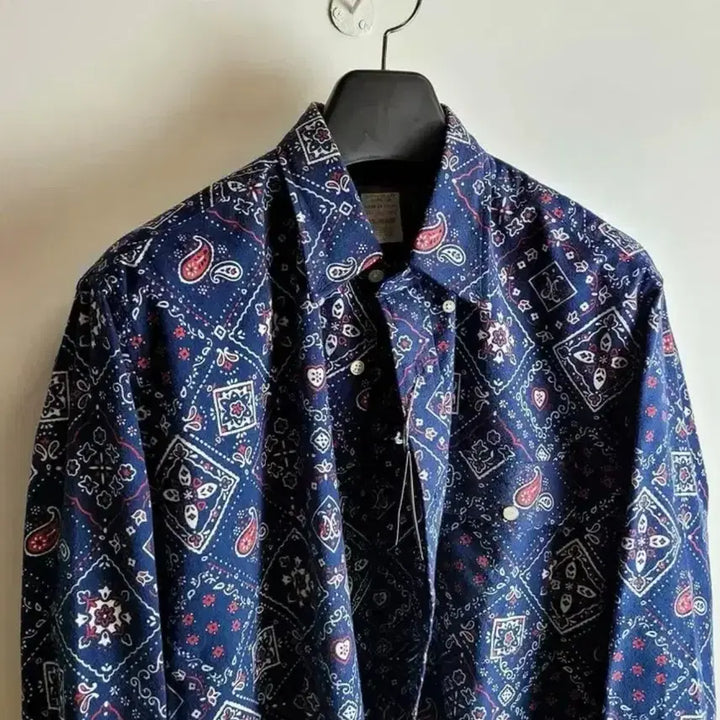 [BUNJANG] G.F.N Deep Navy Bandana Paisley Shirt / G.F.N 딥네이비 반다나 페이즐리 셔츠