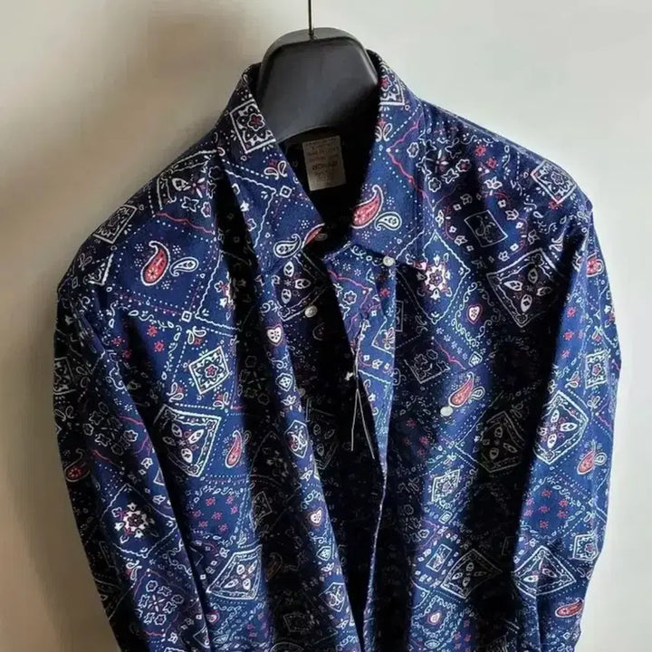 [BUNJANG] G.F.N Deep Navy Bandana Paisley Shirt / G.F.N 딥네이비 반다나 페이즐리 셔츠