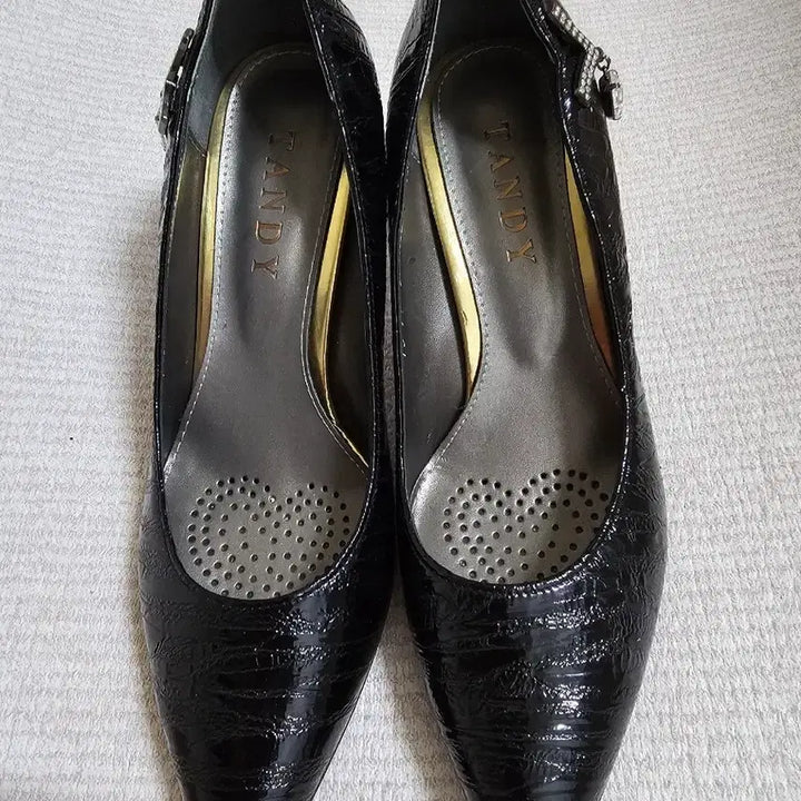 [BUNJANG] Tandy Crocodile Pattern Enamel Pumps Heels Women&