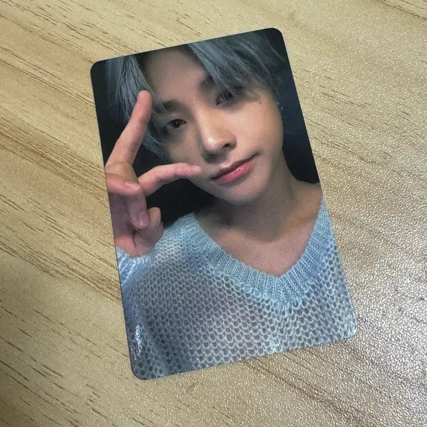 [BUNJANG] iKON JinHwan Blue Moon Photocard / 김진환 블루문 포카