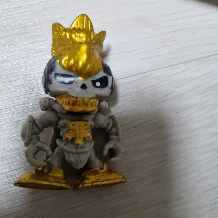 [BUNJANG] Treasure X Dino Dinos King Figure / 트레져X 디노 해골왕 피규어
