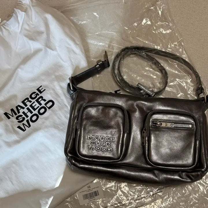 [BUNJANG] Margesherwood Out Pocket Hobo Bag - Metallic Gray / 마지셔우드 아웃 포켓 호보백_메탈릭 그레이