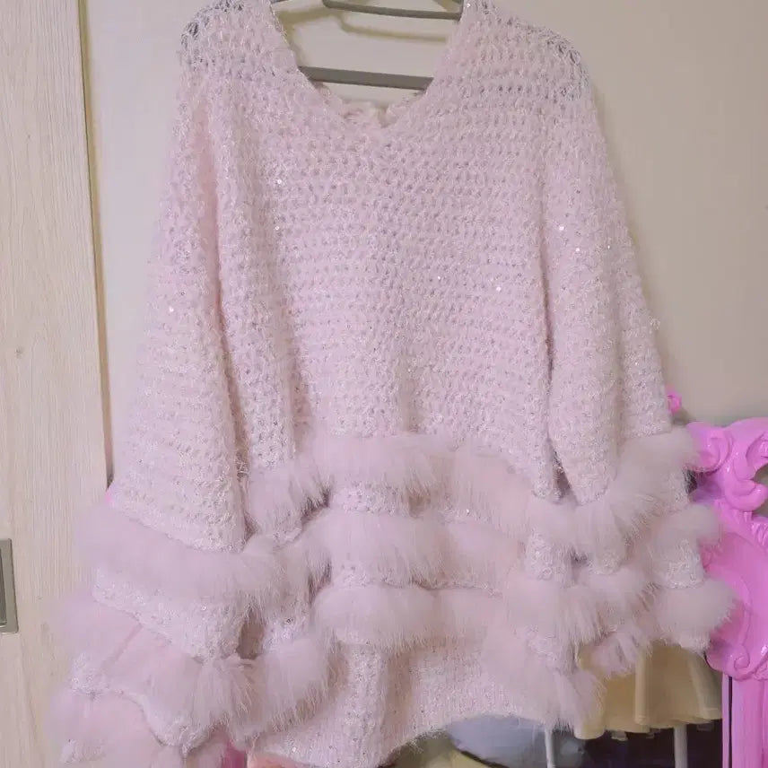 [BUNJANG] Pink Sequin Real Fox Fur Knit V-Neck Sweater (No Tie) / 핑크 스팽글 리얼폭스 퍼 니트 (타이X)