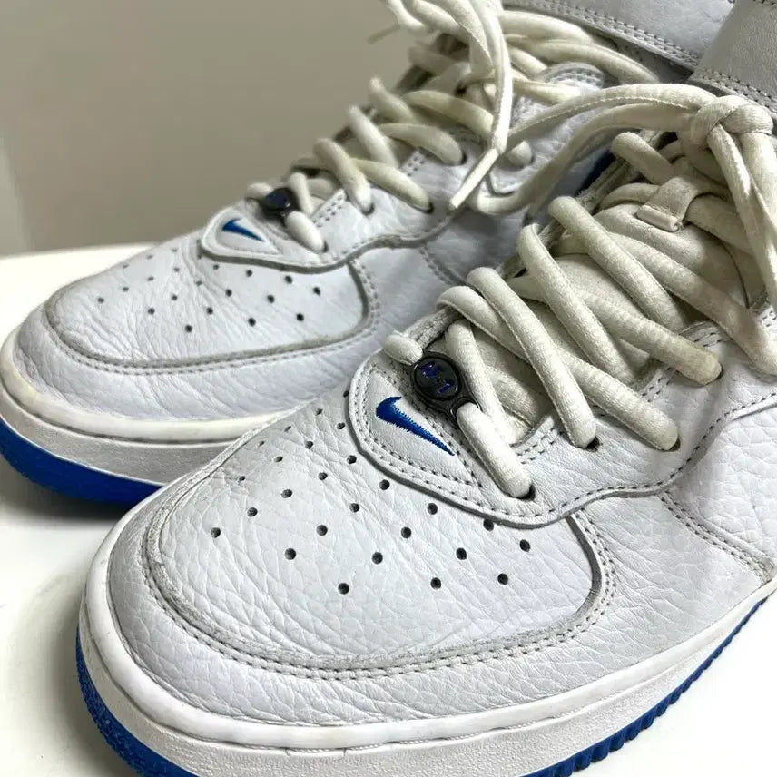 [BUNJANG] Nike Air Force 1 Mid White and Blue Crumpled Leather Sneakers / [275] 나이키 에어 포스 원 미드 흰파 쭈글이가죽