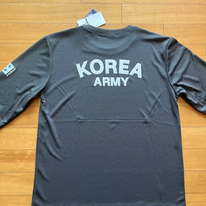 [BUNJANG] ROKA Long Sleeve T-shirts Bundle Set / ROKA 긴팔티셔츠 새상품 2장일괄
