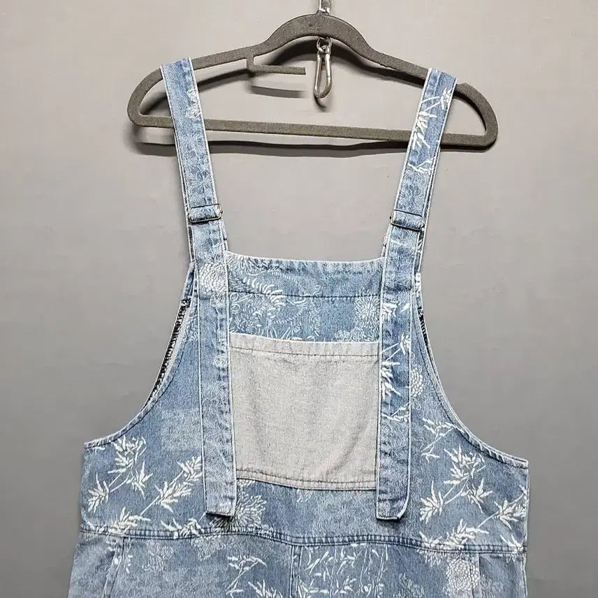 [BUNJANG] Flower Print Denim Overalls / 플라워 데님 멜빵 바지