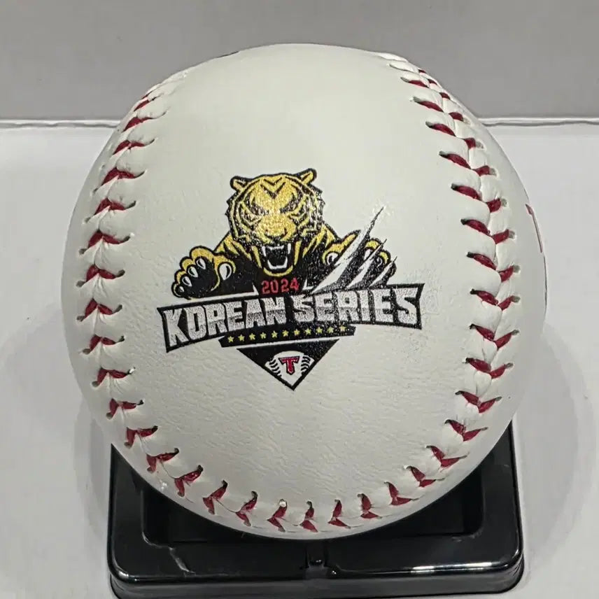 [BUNJANG] Kia Tigers 2024 Korean Series Championship Signed Baseball / 네일 2024년 기아 정규시즌 우승구 싸인볼