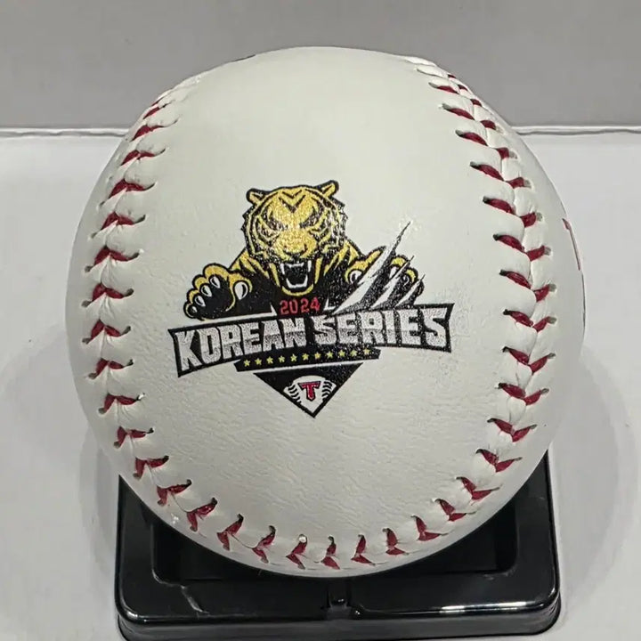 [BUNJANG] Kia Tigers 2024 Korean Series Championship Signed Baseball / 네일 2024년 기아 정규시즌 우승구 싸인볼
