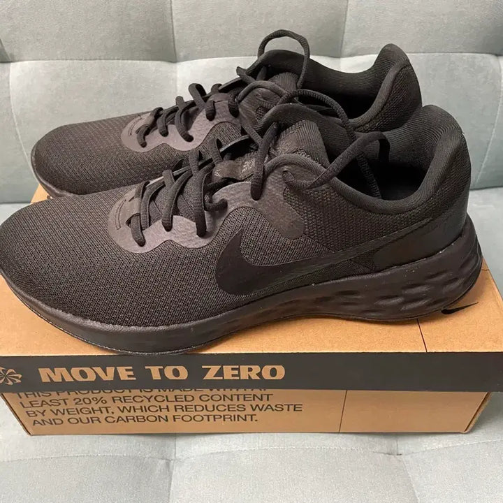 [BUNJANG] Nike Revolution 6 All Black Running Shoes 280 / 나이키 레볼루션6 런닝화 올블랙 280
