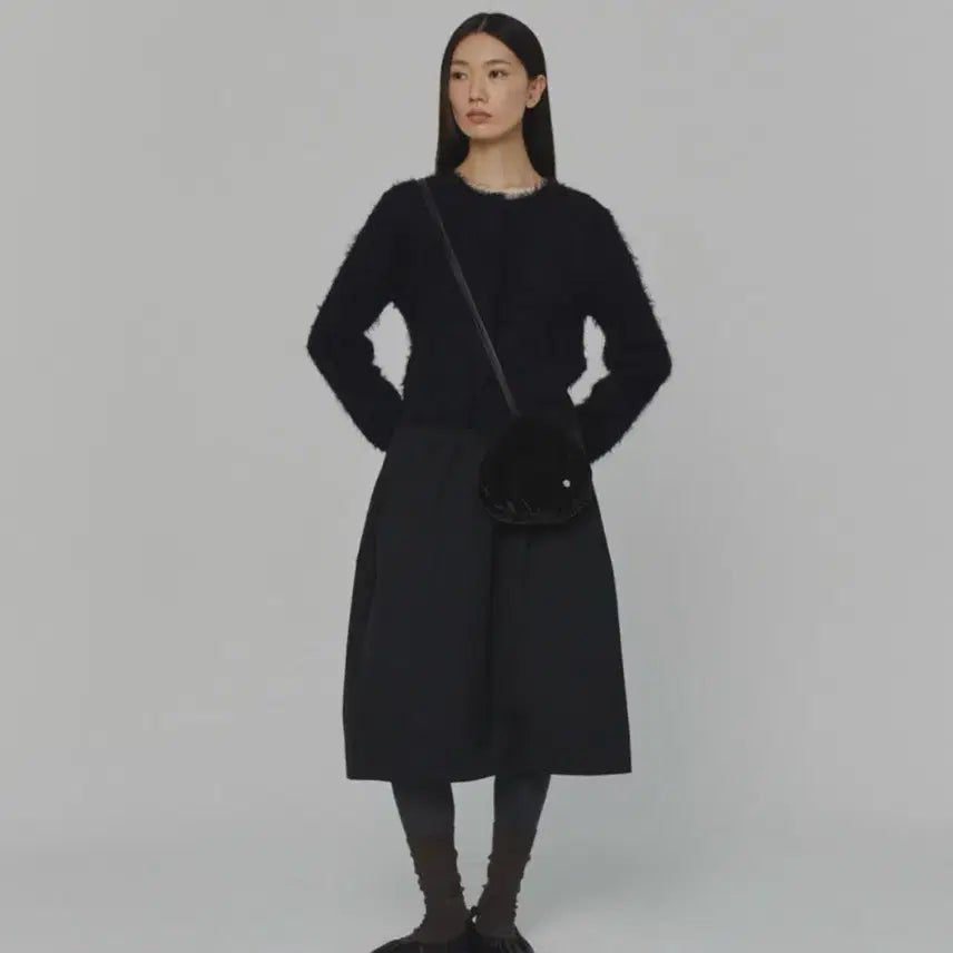 [BUNJANG] AMOMENTO Shaggy Crop Cardigan / 아모멘토 섀기 크롭 가디건