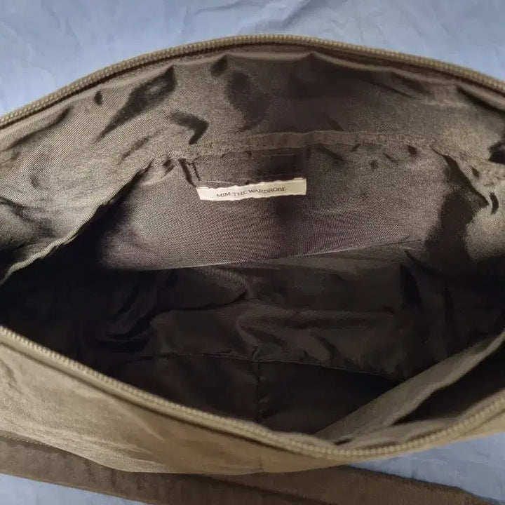 [BUNJANG] Mmmrd Utility Nylon Messenger Bag Black OS / [밈더워드로브] 유틸리티 나일론 메신저백/블랙/OS