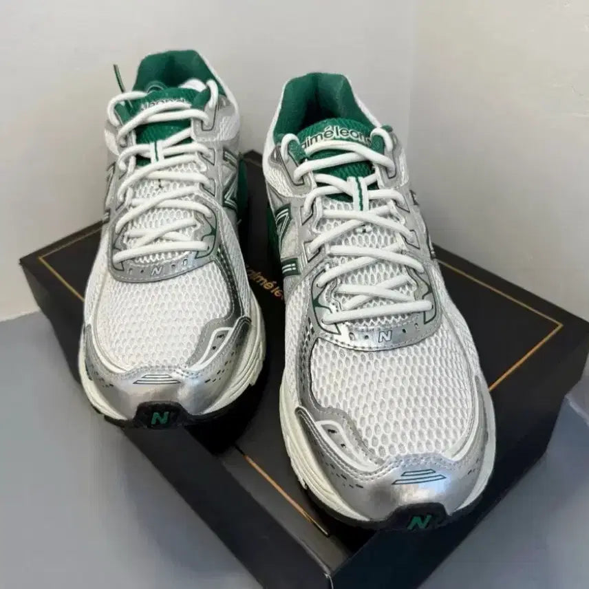 [BUNJANG] New Balance Aime Leon Dore 860 v2 Sneakers / 뉴발란스 aime leon dore 860 v2 (us:9)