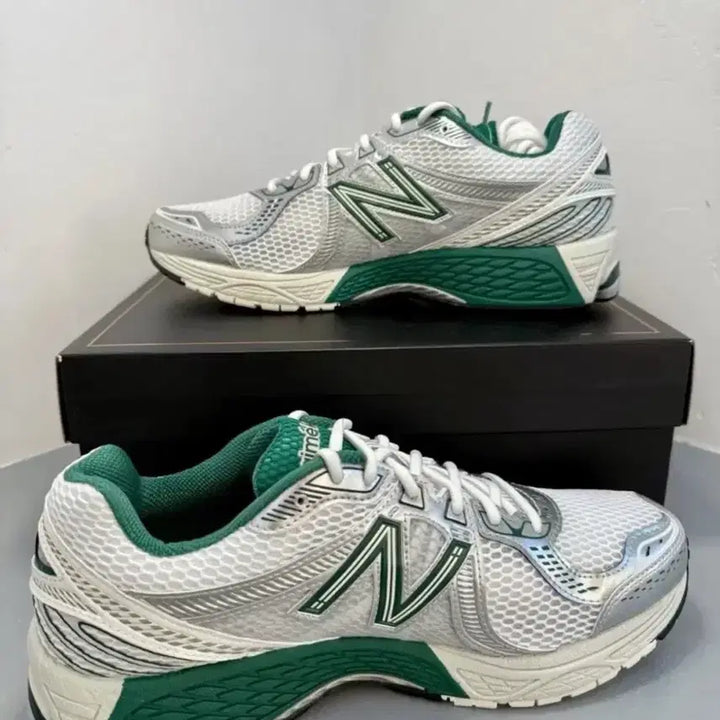 [BUNJANG] New Balance Aime Leon Dore 860 v2 Sneakers / 뉴발란스 aime leon dore 860 v2 (us:9)
