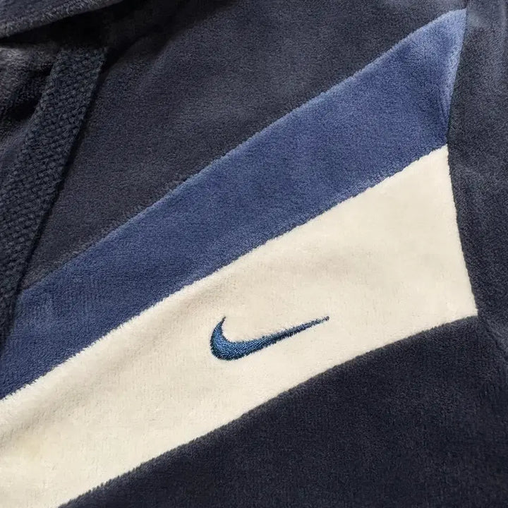 [BUNJANG] Nike Y2K Velvet Hoodie Zip-Up / 나이키 y2k 벨벳 후드집업