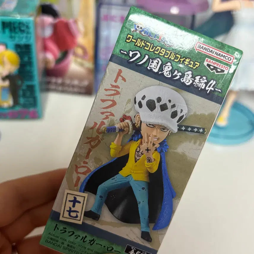 [BUNJANG] One Piece Trafalgar Law World Collectable Figure / 원피스 트라팔가 로우 월콜 판매