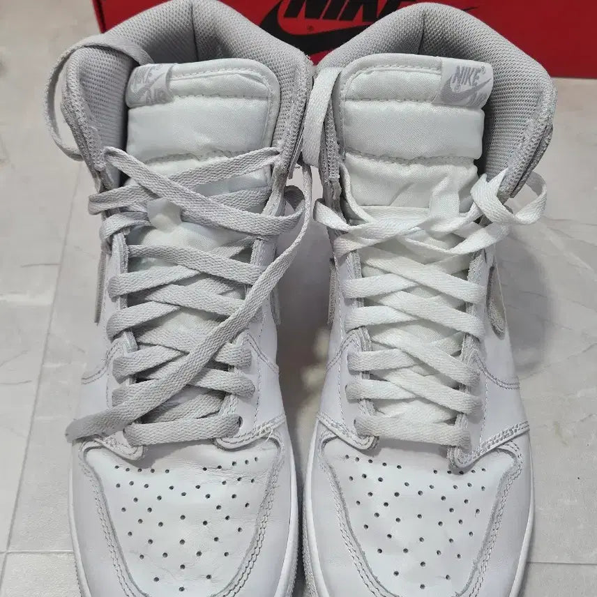 [BUNJANG] Nike Jordan 1 High 85 Neutral Grey Sneakers / 나이키 조던 1 하이 85 뉴트럴 그레이 265