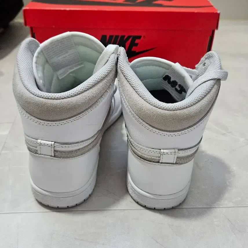 [BUNJANG] Nike Jordan 1 High 85 Neutral Grey Sneakers / 나이키 조던 1 하이 85 뉴트럴 그레이 265