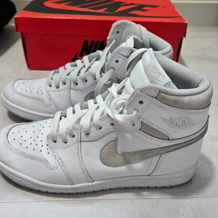 [BUNJANG] Nike Jordan 1 High 85 Neutral Grey Sneakers / 나이키 조던 1 하이 85 뉴트럴 그레이 265