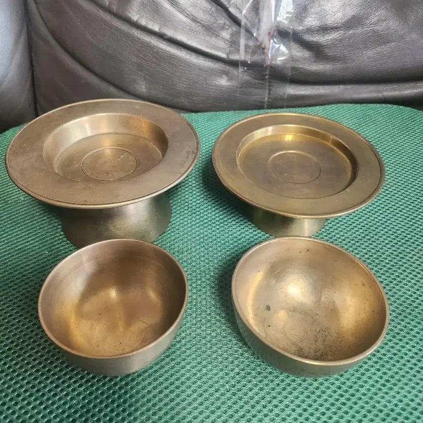 [BUNJANG] Korean Empire Era Brass Water Plate, Teacups, and Tray Set / 유기 잔과 잔잔대 그리고 일제강점기 물쟁반