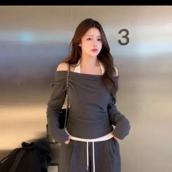 [BUNJANG] 샵누아누아 모던로브 홀터셔링티 새상품 / 샵누아누아 모던로브 홀터셔링티 새상품
