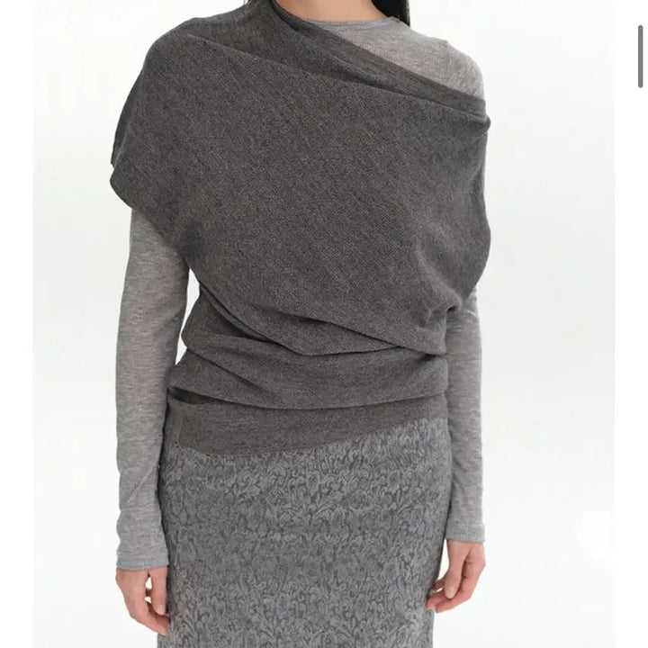 [BUNJANG] REPOS Unbal Off-Shoulder Knit / 리포스 언발 오프숄더 니트 Unbal Off-Shoulder Knit
