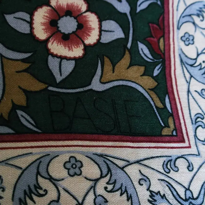 [BUNJANG] BASILE Italian Square Scarf / BASILE이태리제정사각스카프