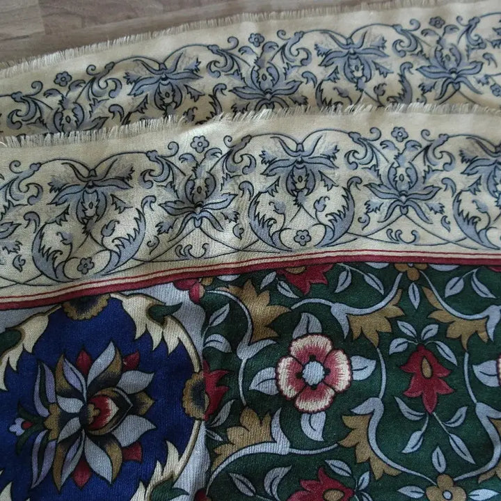 [BUNJANG] BASILE Italian Square Scarf / BASILE이태리제정사각스카프