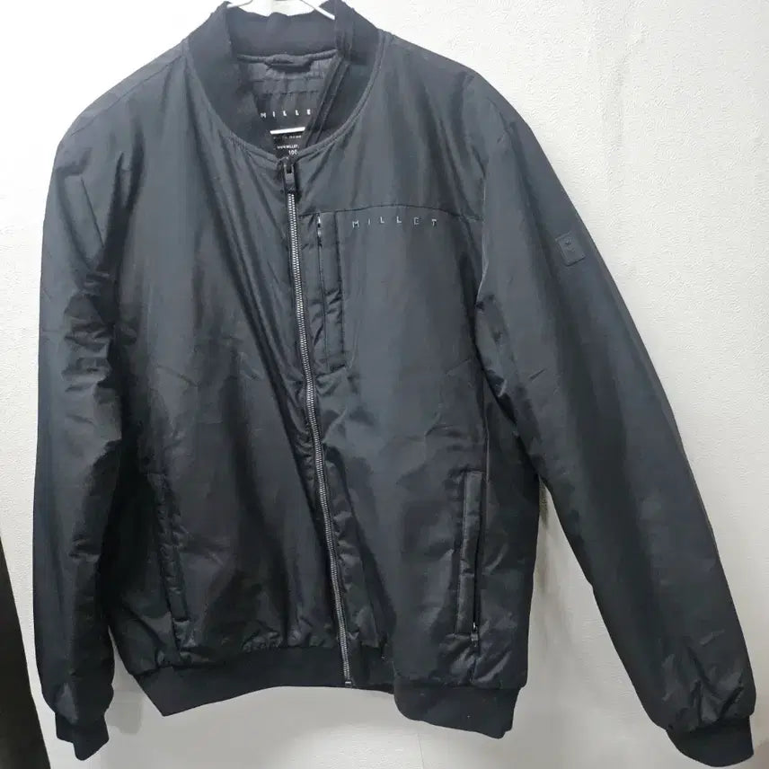 [SOLD OUT] 밀레 남성 봄버 자켓 블랙  100