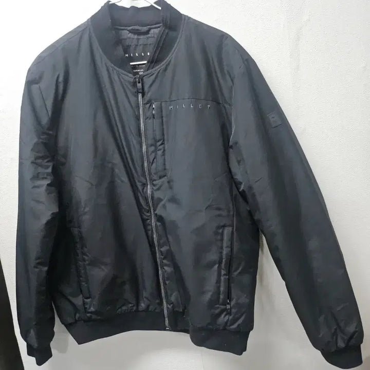 [SOLD OUT] 밀레 남성 봄버 자켓 블랙  100