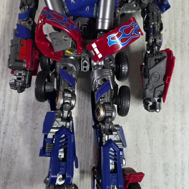 [BUNJANG] Assembled Gundam Model Kit / 조립 건담 (30x20x10Cm) <북수원>