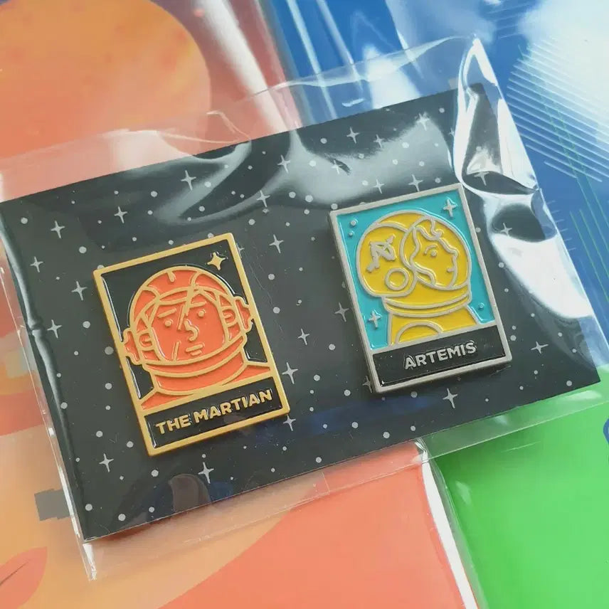 [BUNJANG] The Martian &amp; Artemis Special Edition Bundle with Collaboration Badge / 마션+아르테미스 스페셜에디션, 뱃지, 머그 일괄 양도
