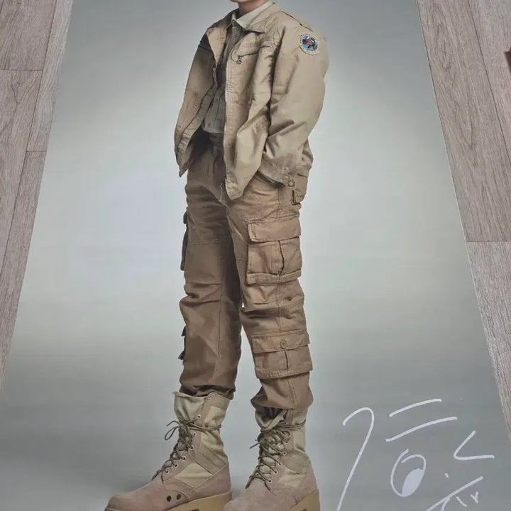 [BUNJANG] Park Jihoon Wanna One Full Body Scroll / 박지훈 워너원 전신족자 판매합니다