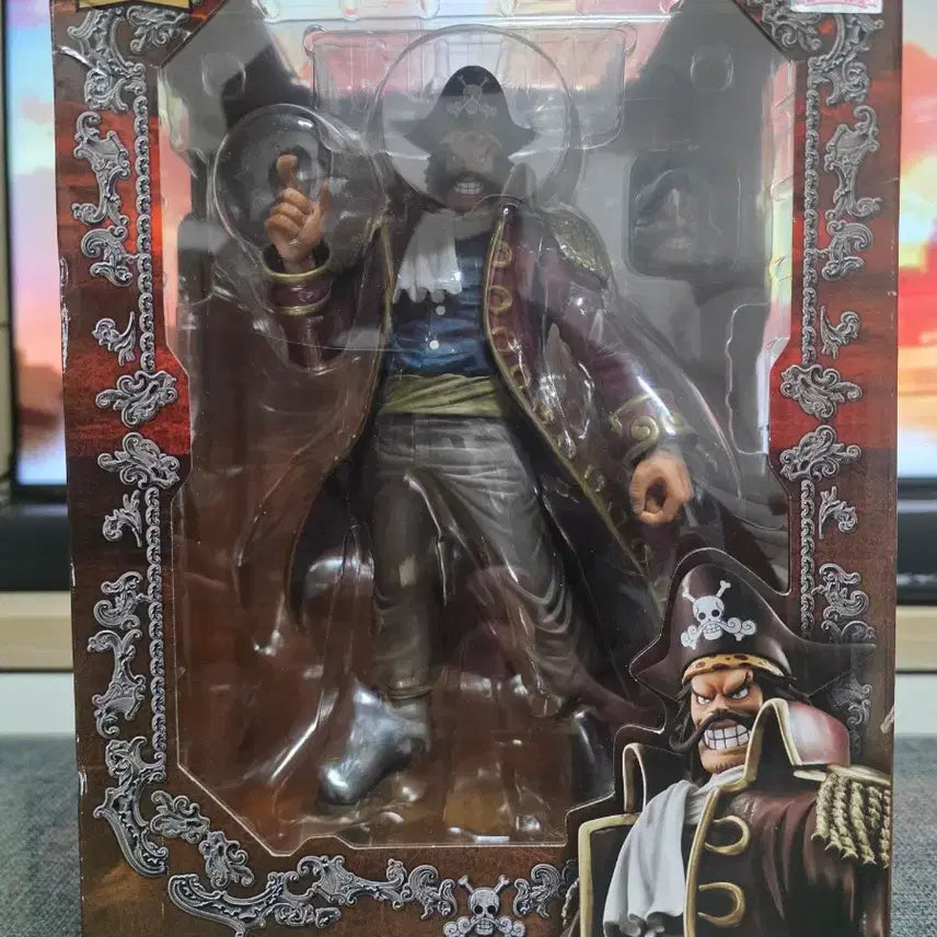 [BUNJANG] MegaHouse P.O.P DX Gol D. Roger Figure / [정품]메가하우스 P.O.P DX 골 D 로저 팝니다.