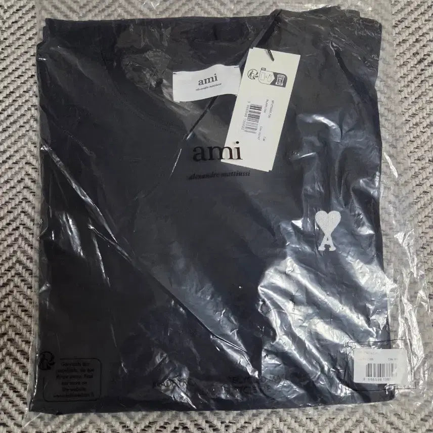 [BUNJANG] Amis Logo Black Short Sleeve T-Shirt M / 아미스몰로그(흰색와플자수) 검정반팔티M