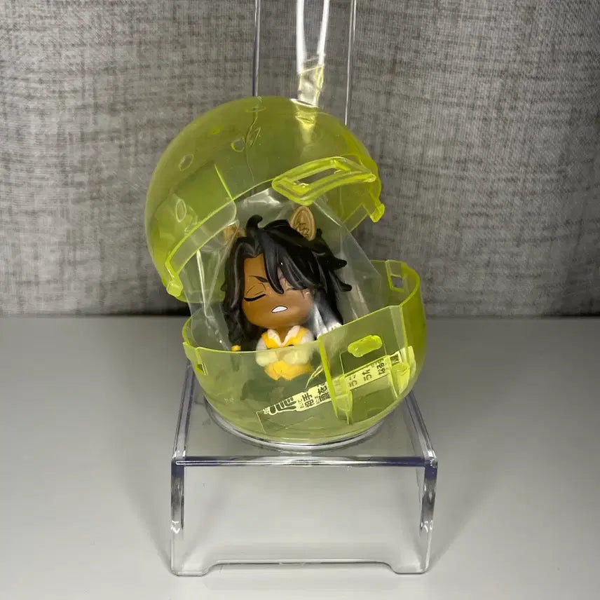 [SOLD OUT] 트위스테 레오나 어깨쿵 꾸벅피규어