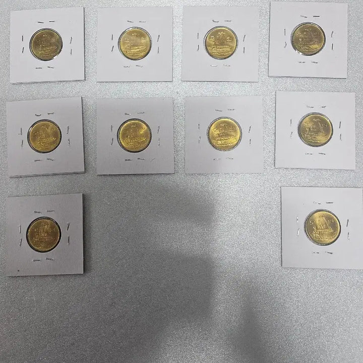[BUNJANG] 1983 Korean 5 Won Coin / 1983년도5원미사용주화
