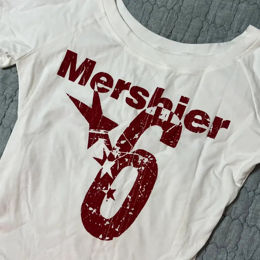 [BUNJANG] Red Printed One-Shoulder Top / 레드 프린팅 원 오프숄더 티셔츠