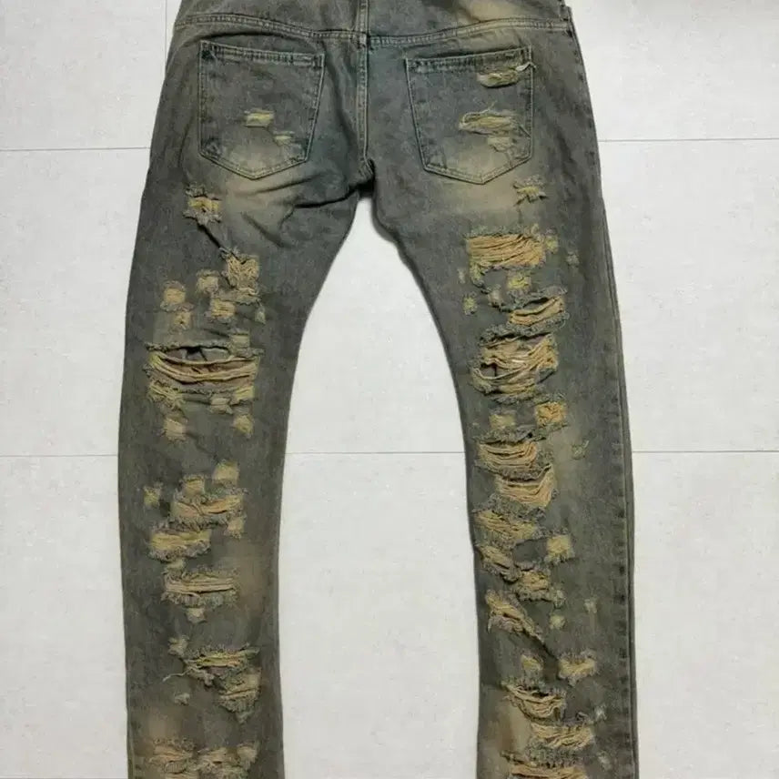 [BUNJANG] Sunday Off Club Denim Jeans (L Size) / 선데이오프클럽 디스진 L사이즈