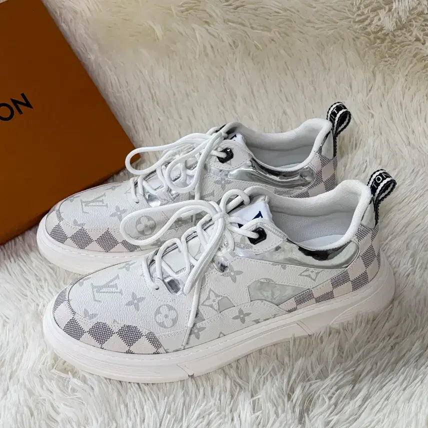 [BUNJANG] Louis Sneakers 280 / 루이 스니커즈 275-280 새상품