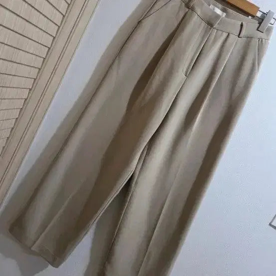 [BUNJANG] Semi-Wide Beige Pants / 세미 와이드 팬츠(새제품)