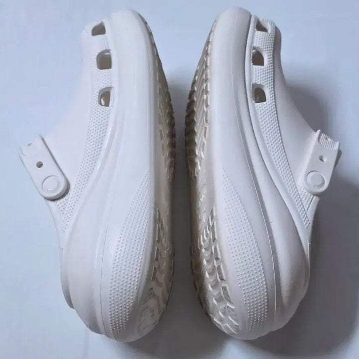 [BUNJANG] Classic Crush Clog White (M7, W9) / 클래식 크러쉬 클로그 본 화이트(M7, W9)