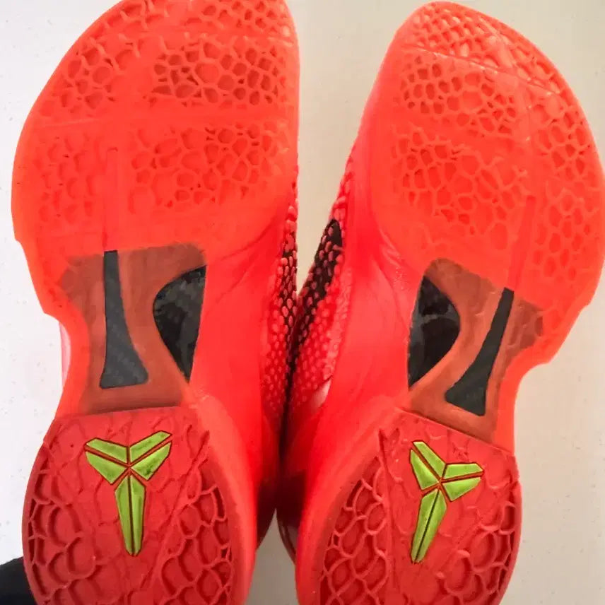 [BUNJANG] Nike Kobe 6 Grinch Used Shoes / 코비6 리버스 그린치